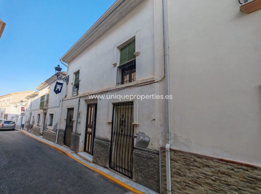Reventa - Village House -
Partaloa