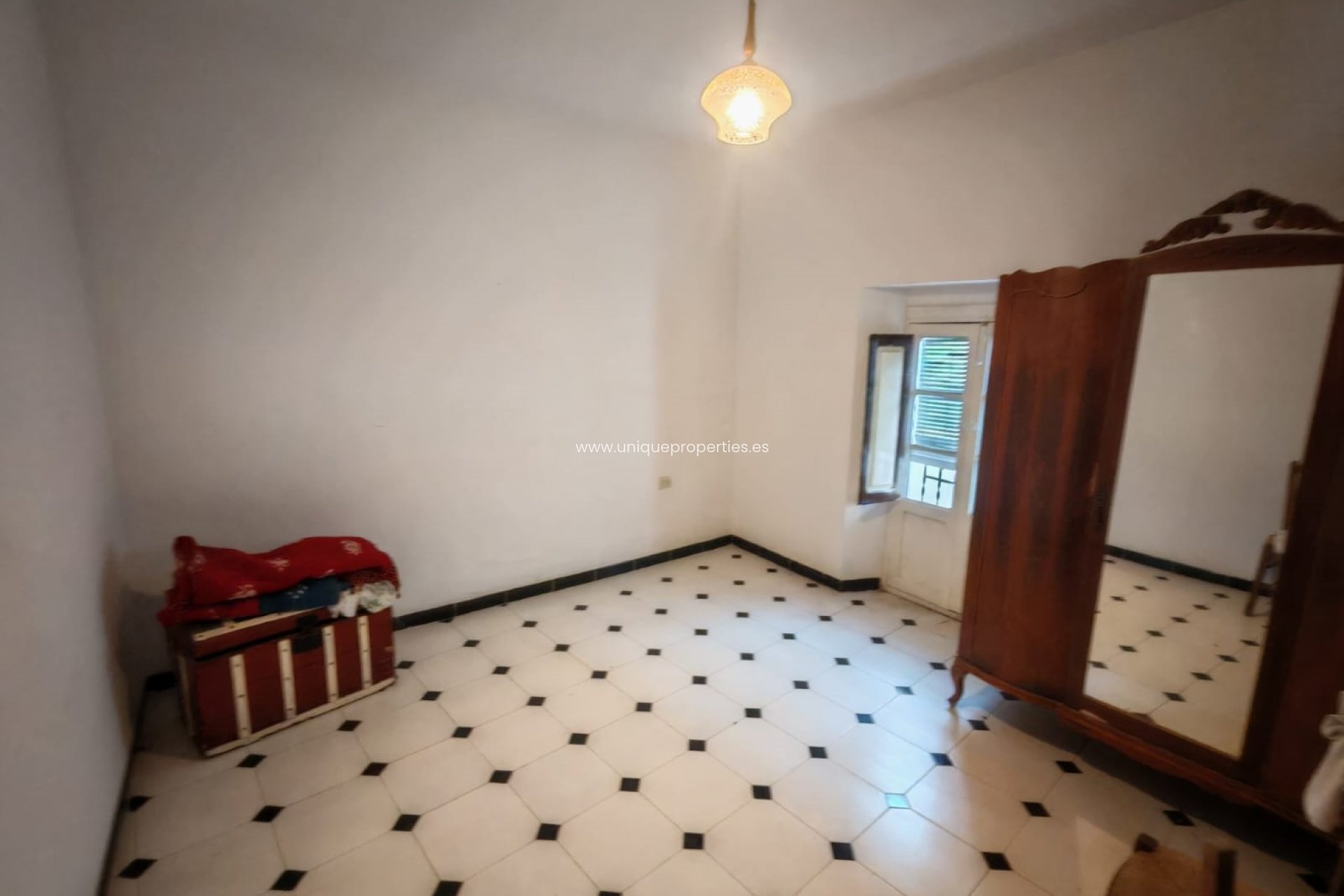 Reventa - Village House -
Partaloa