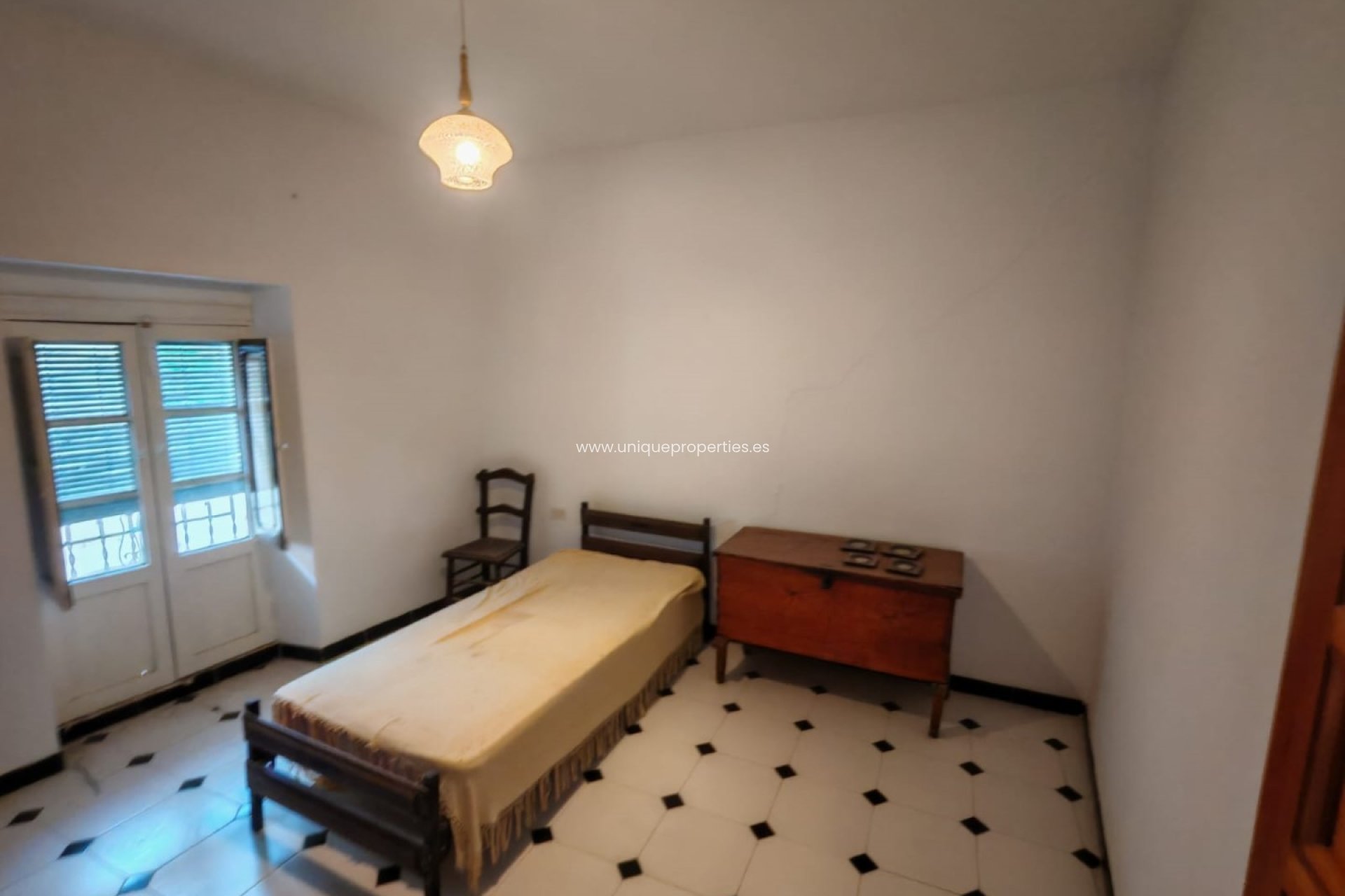 Reventa - Village House -
Partaloa