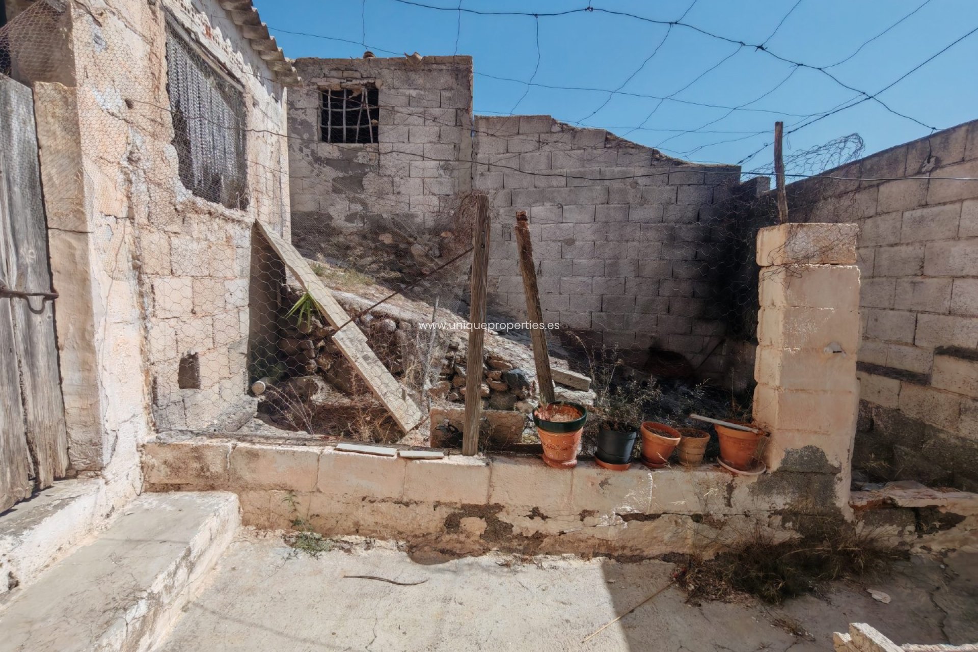 Reventa - Village House -
Partaloa