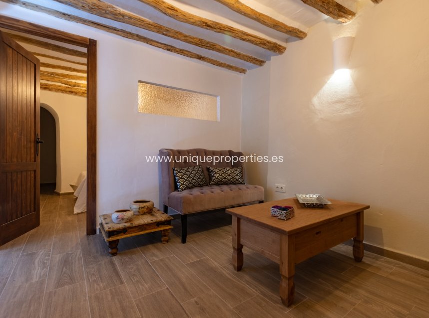 Reventa - Village House -
Somontin
