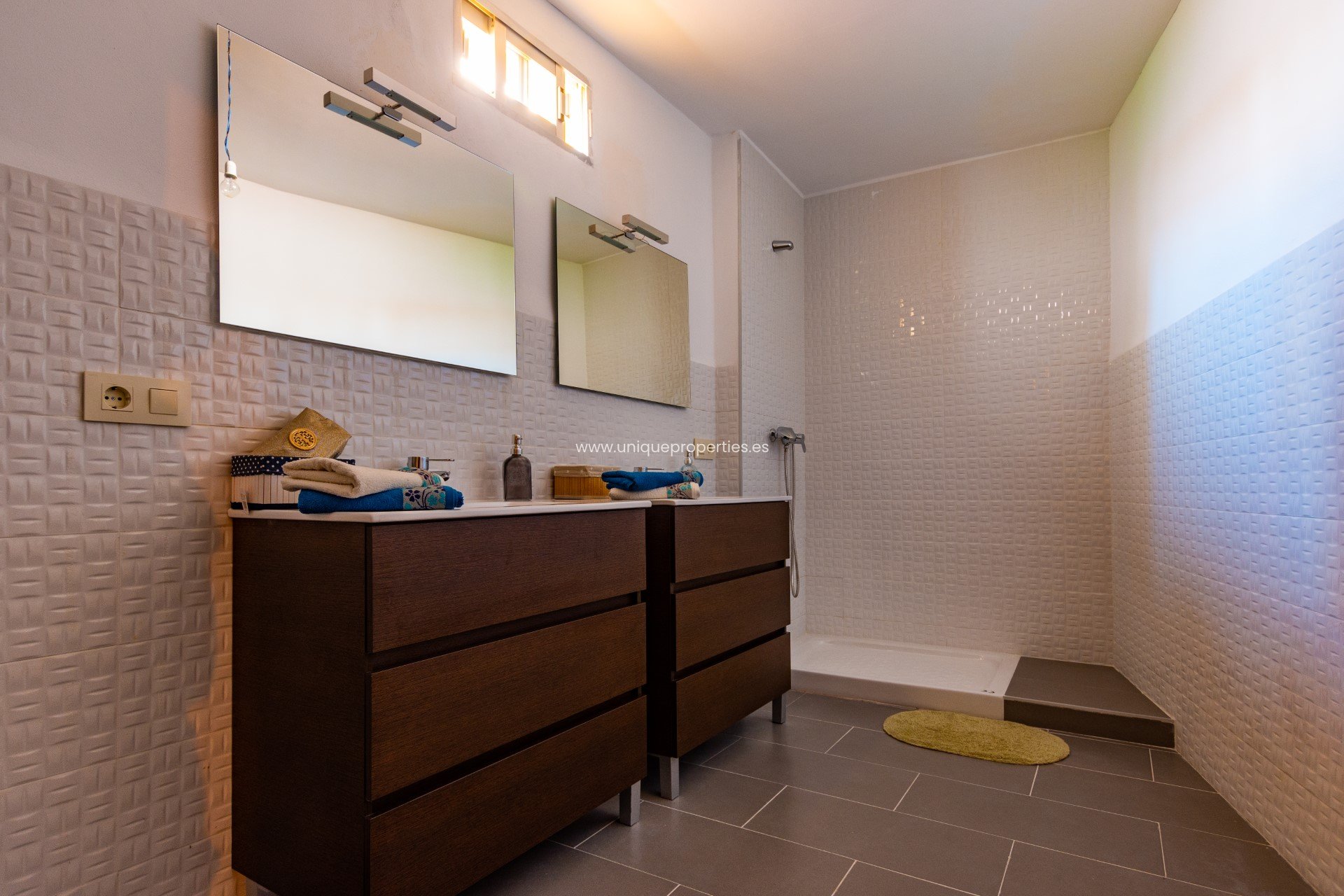 Reventa - Village House -
Somontin