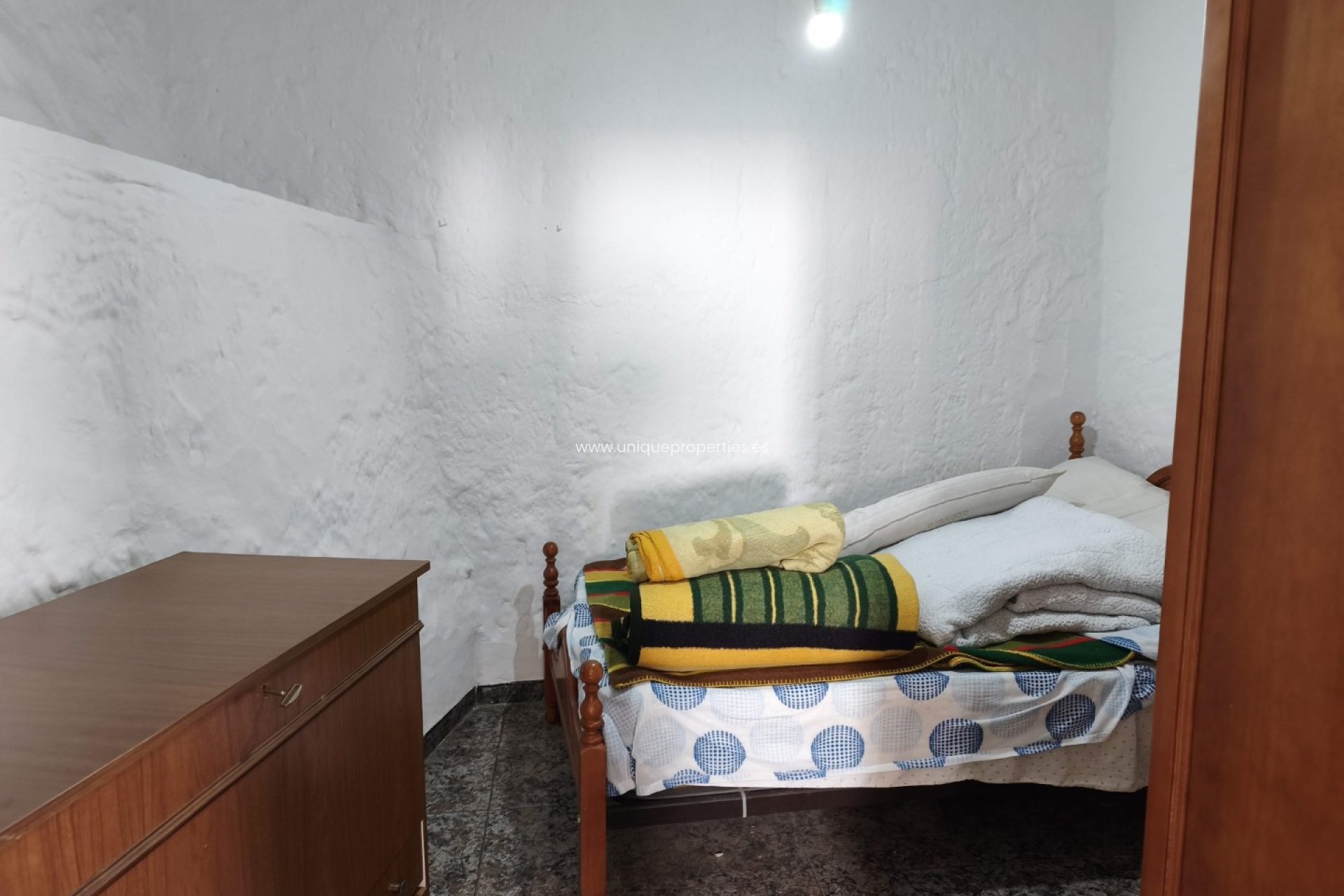 Reventa - Village House -
Somontin