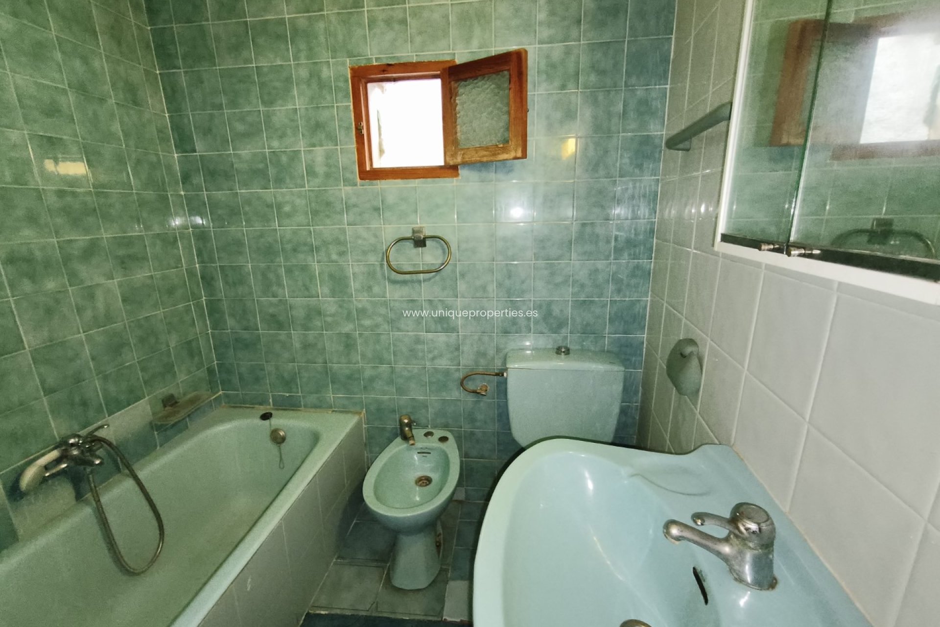 Reventa - Village House -
Somontin