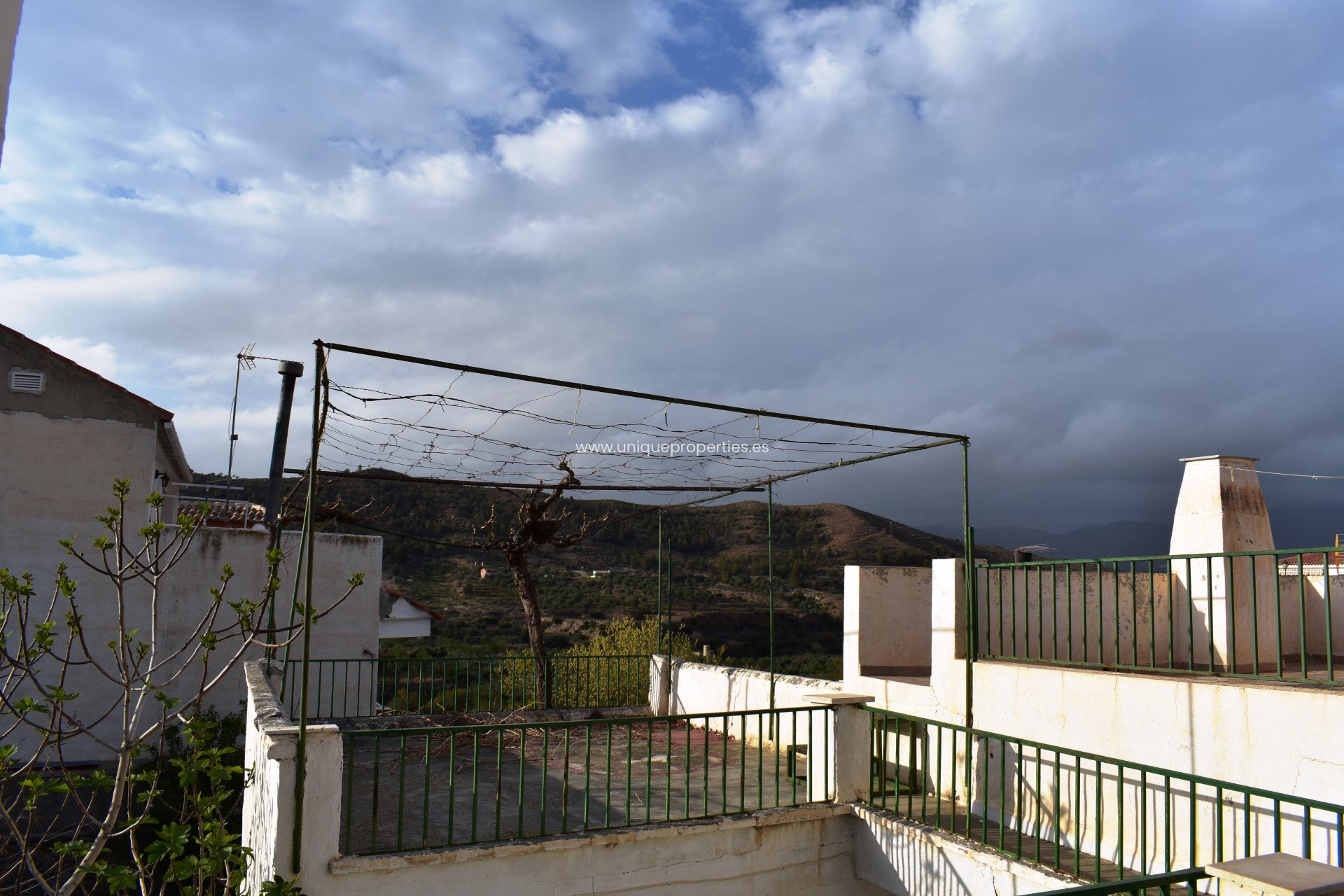 Reventa - Village House -
Sufli