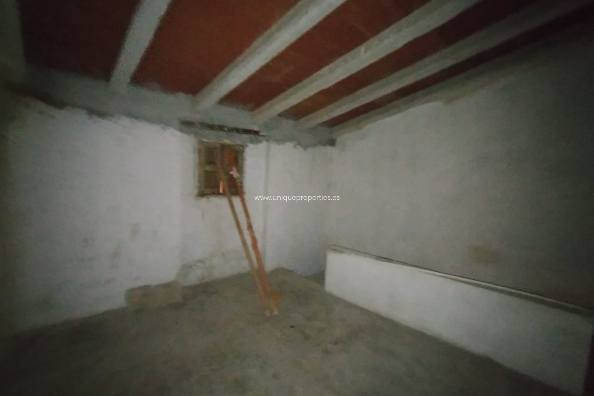 Reventa - Village House -
Tijola