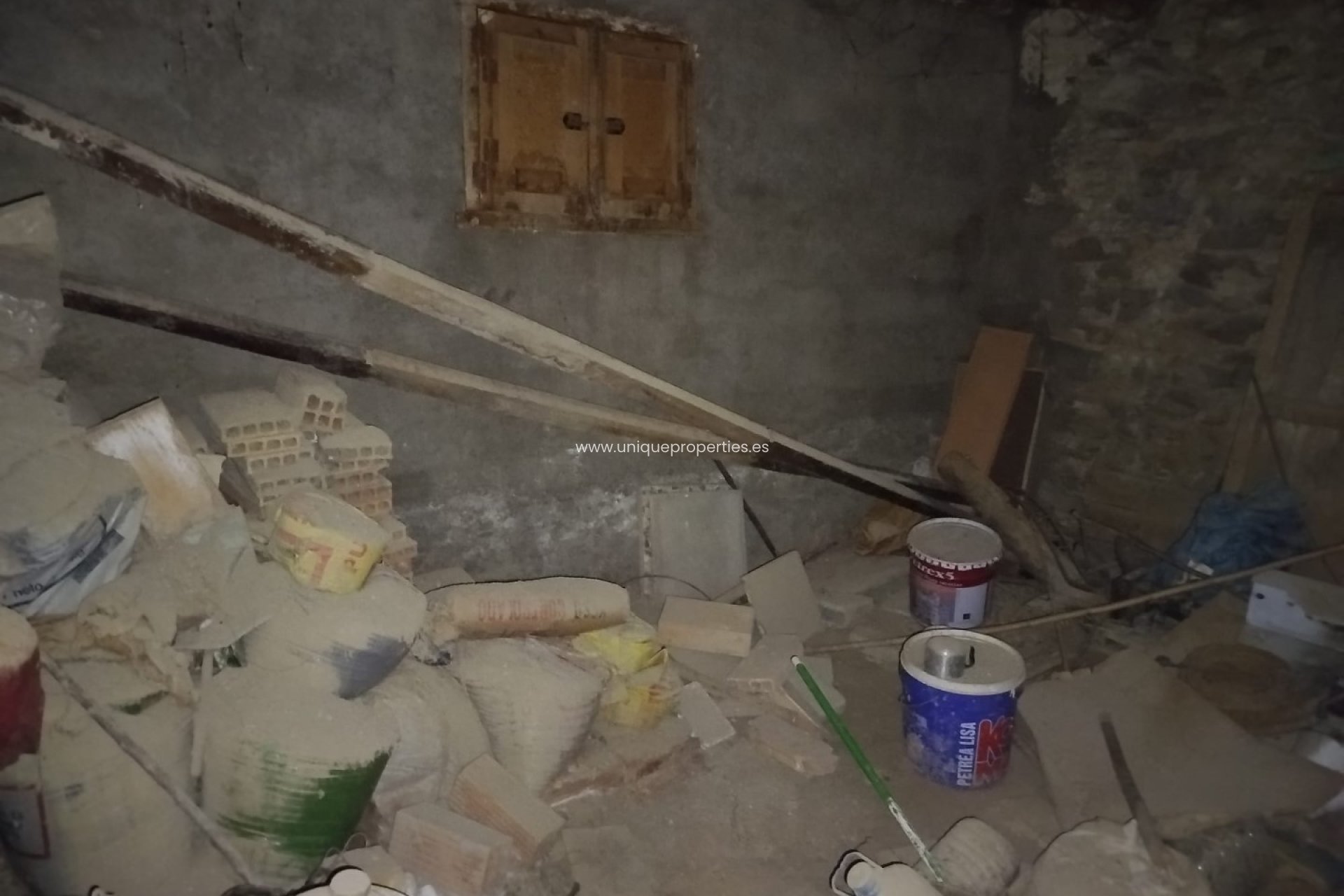 Reventa - Village House -
Tijola