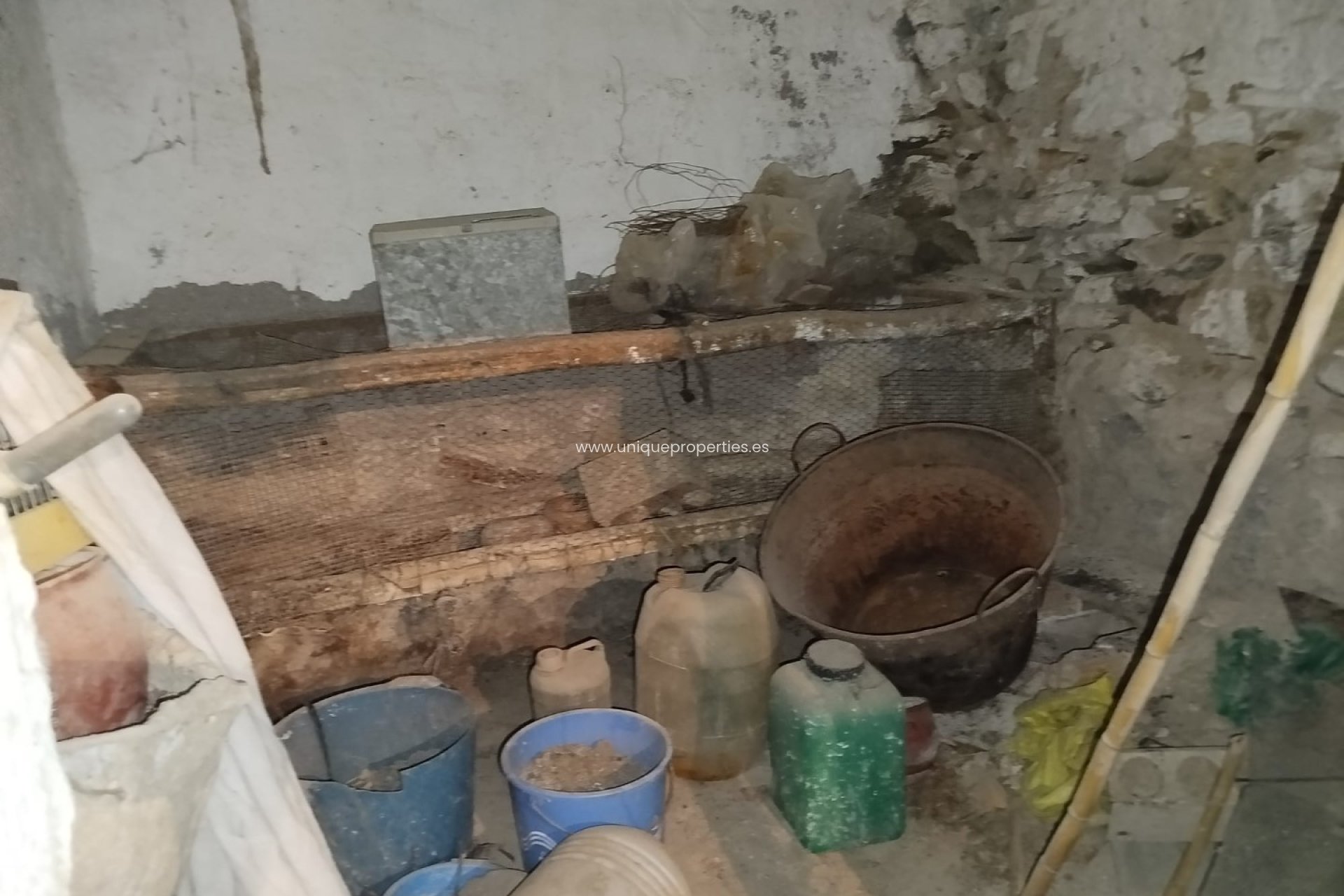 Reventa - Village House -
Tijola