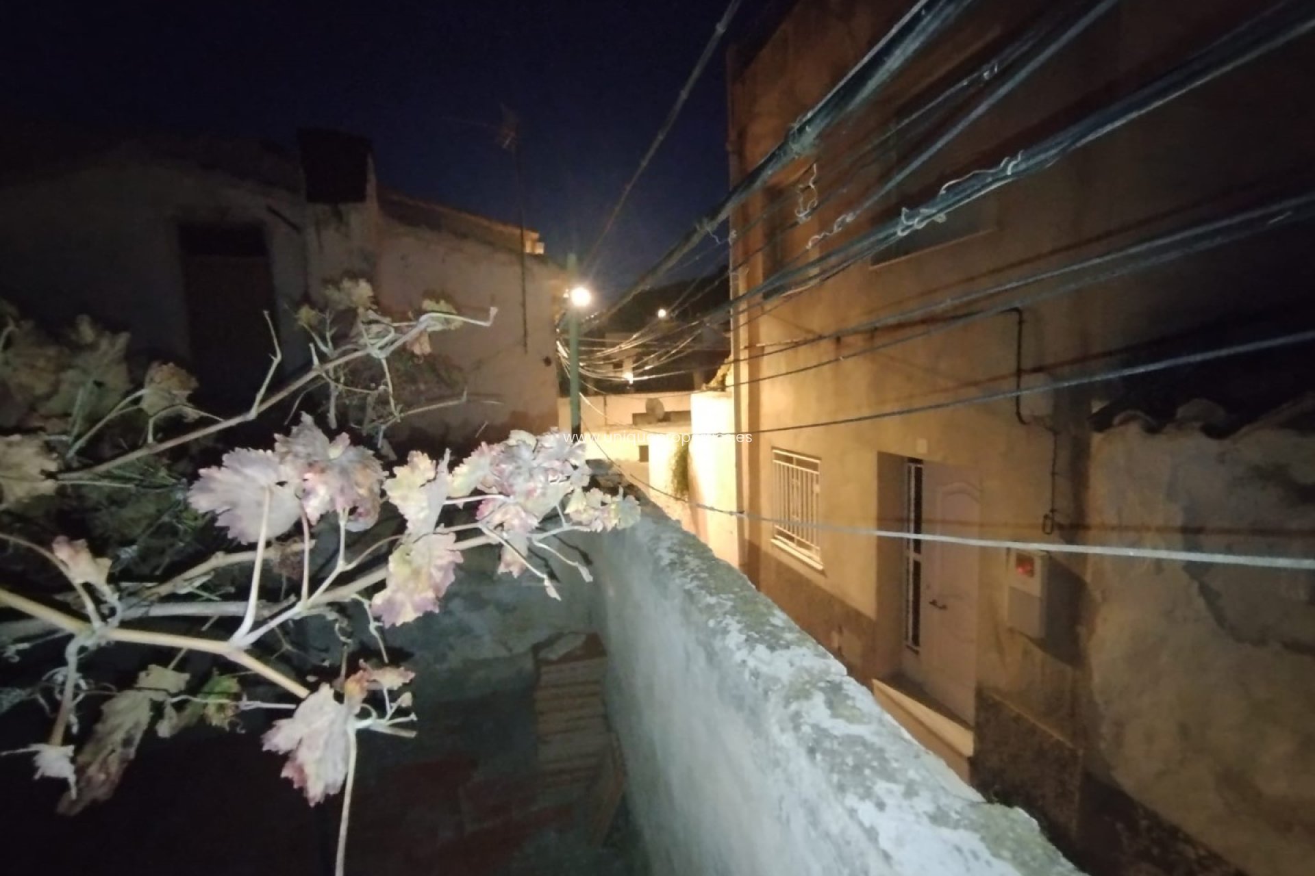 Reventa - Village House -
Tijola