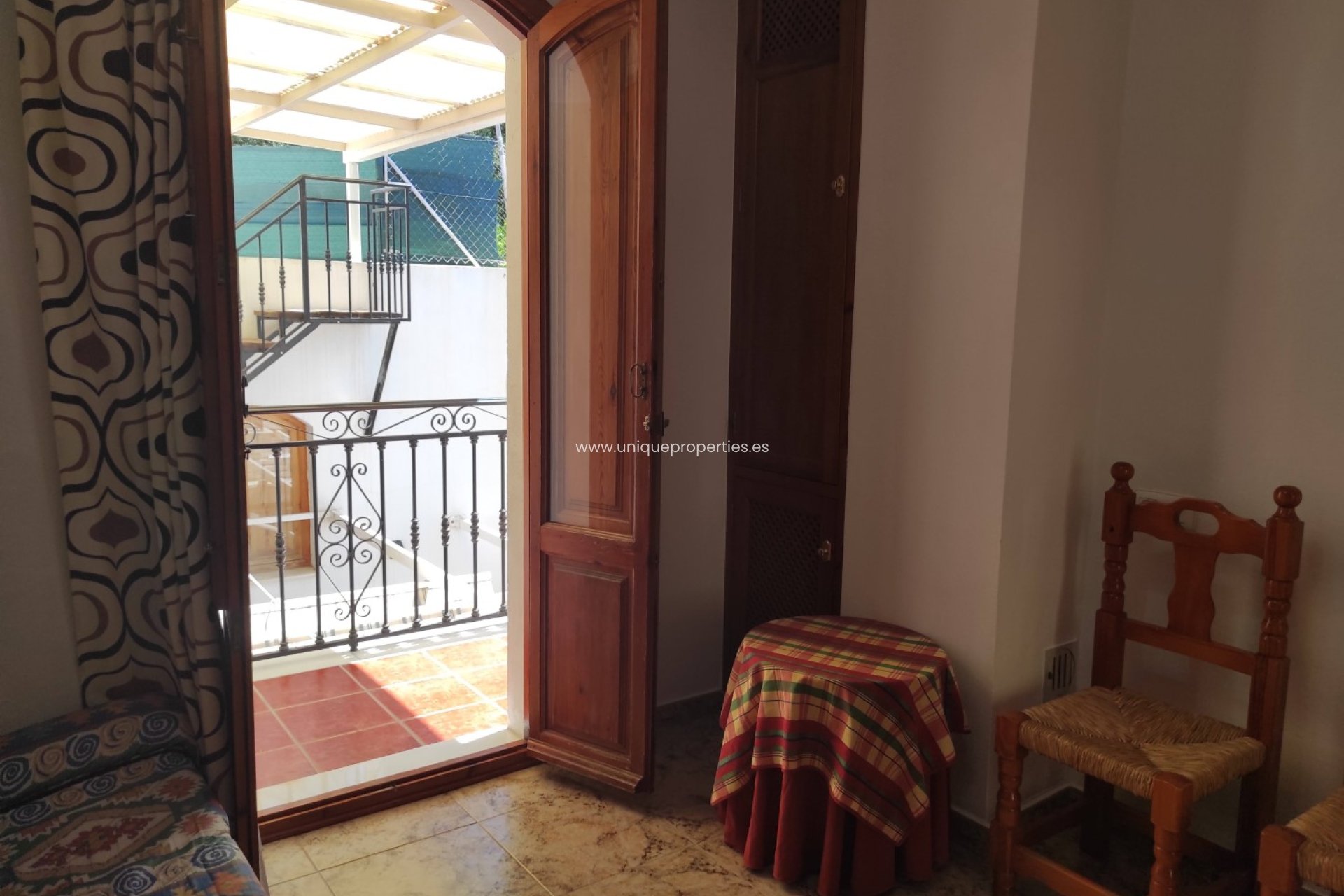 Reventa - Village House -
Urracal