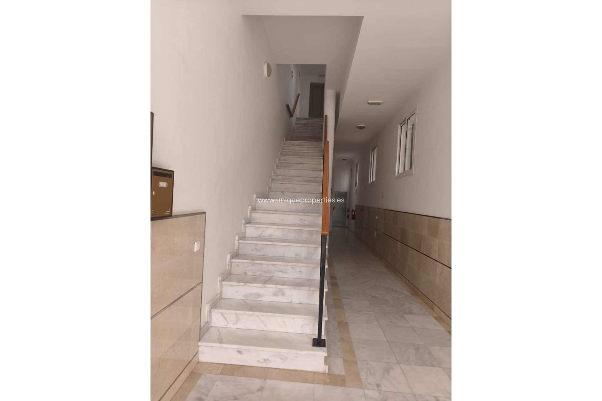 Revente - Apartment -
Albox