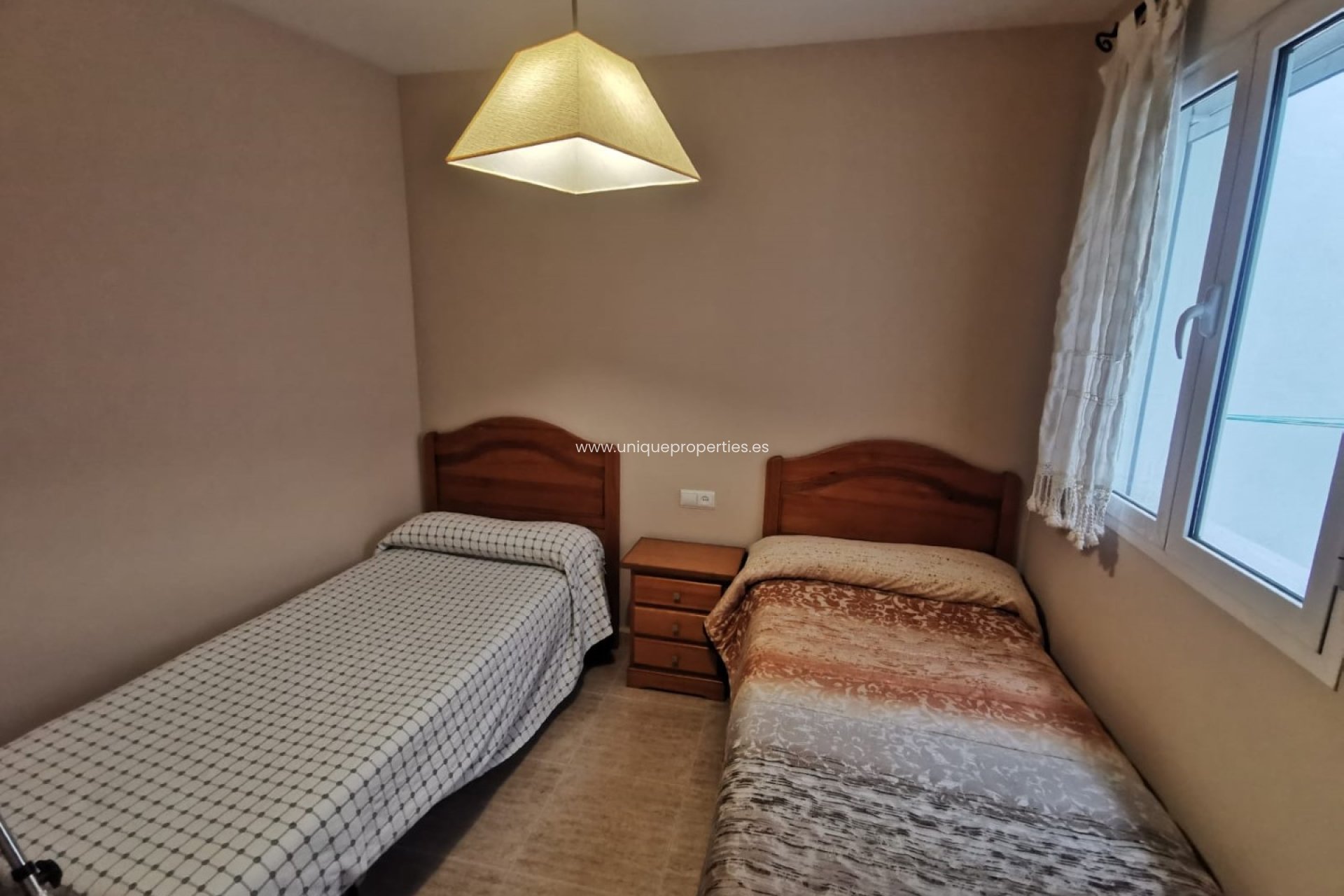 Revente - Apartment -
Olula del Rio