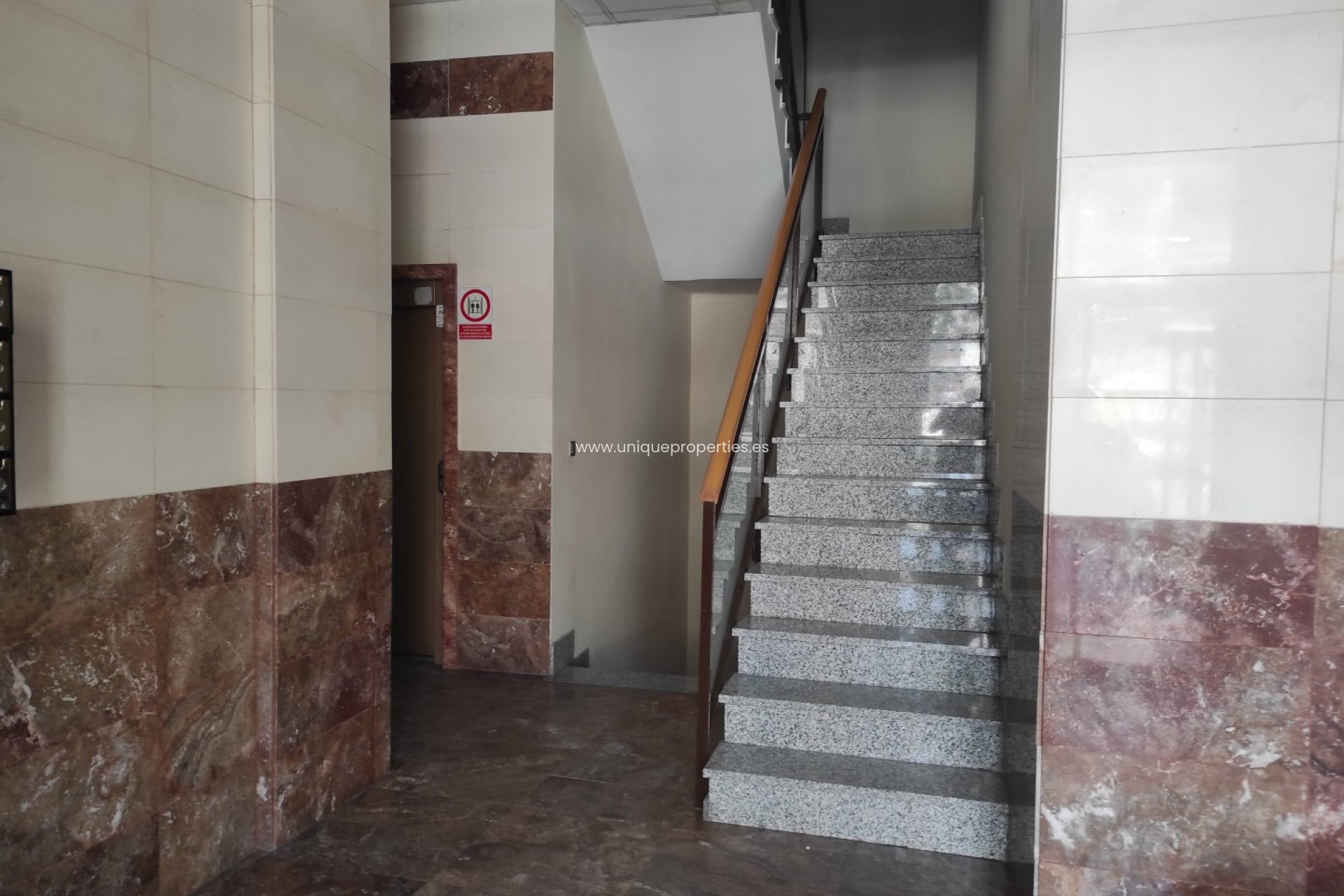 Revente - Apartment -
Olula del Rio