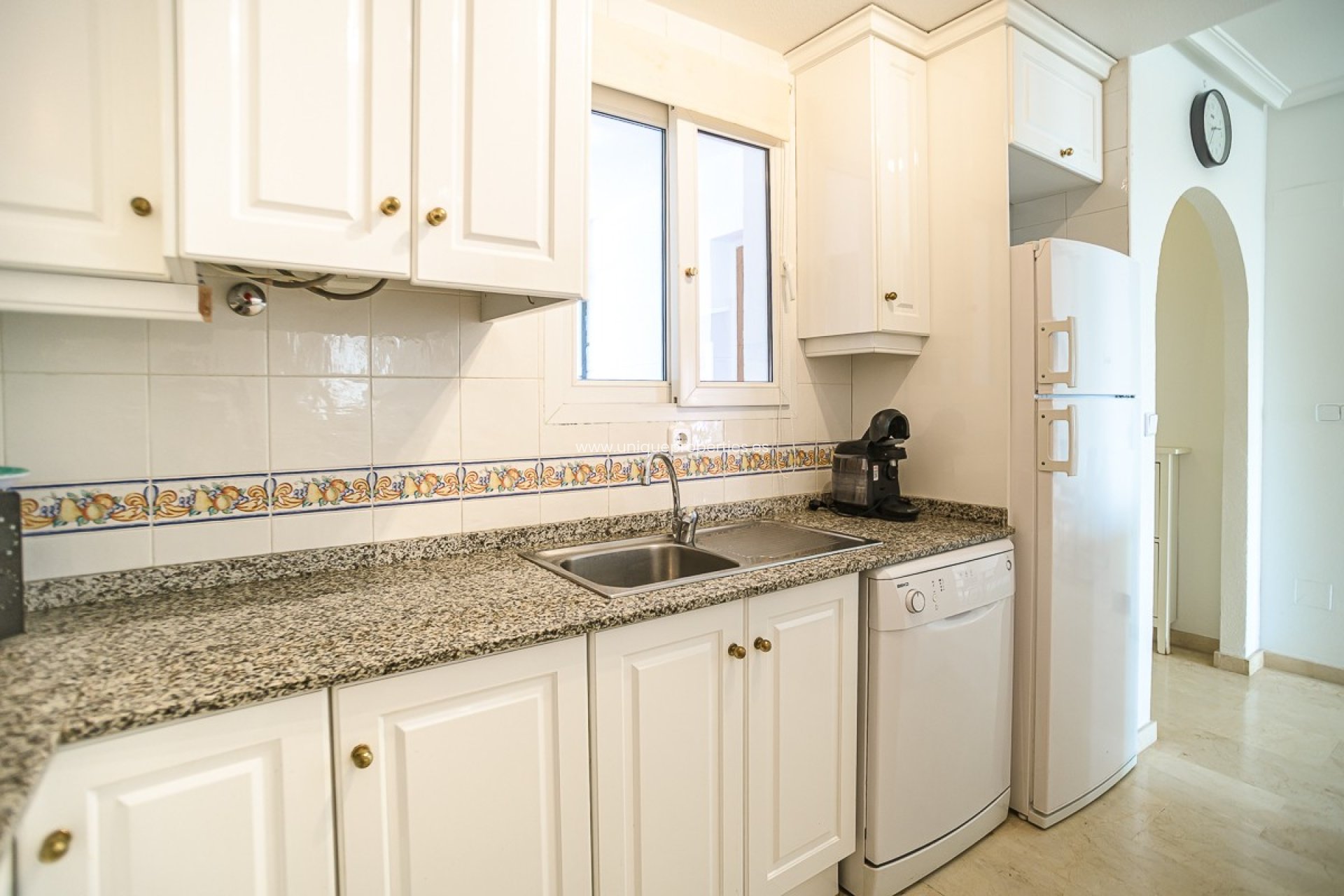 Revente - Apartment -
Orihuela - VILLAMARTÍN