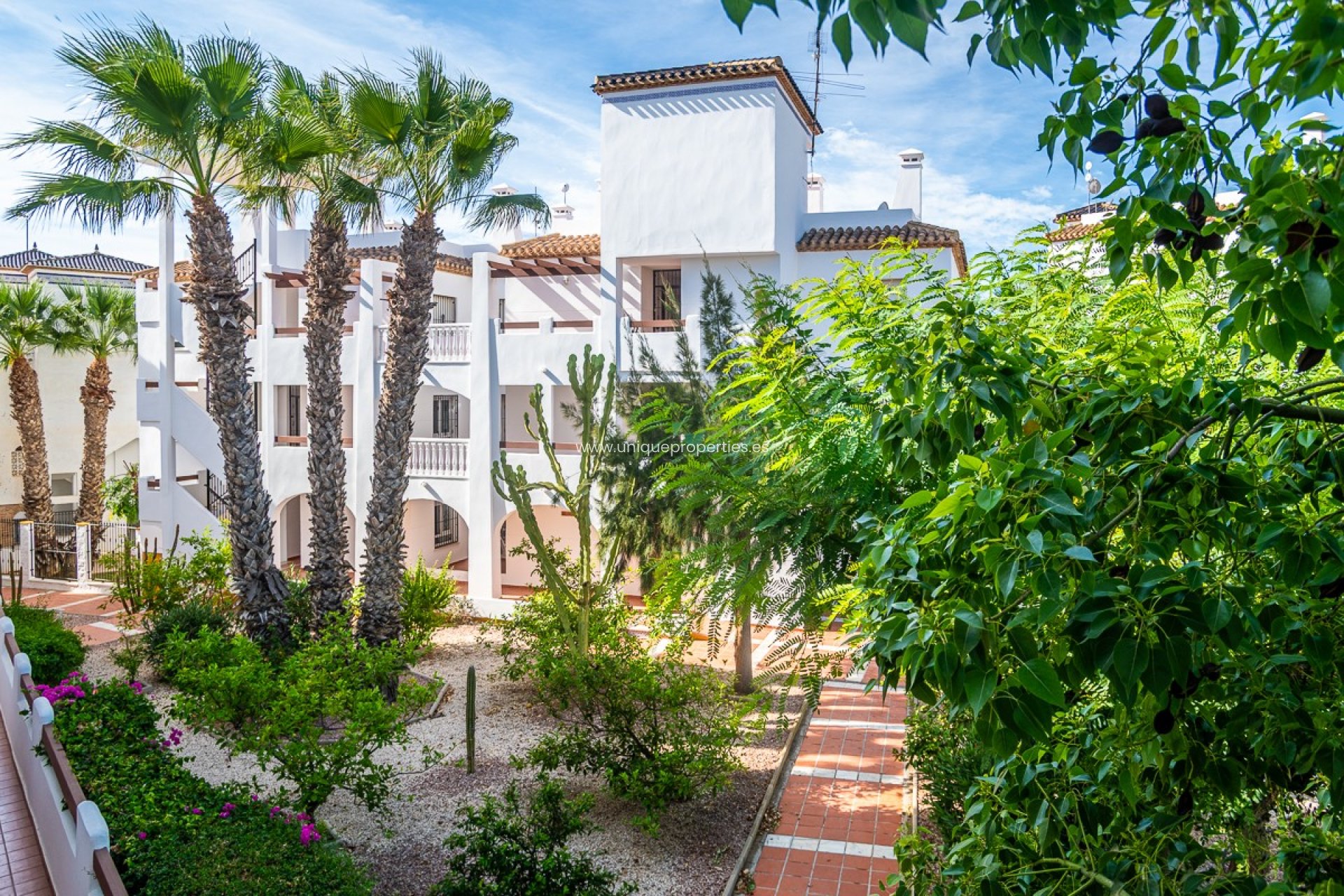 Revente - Apartment -
Orihuela - VILLAMARTÍN