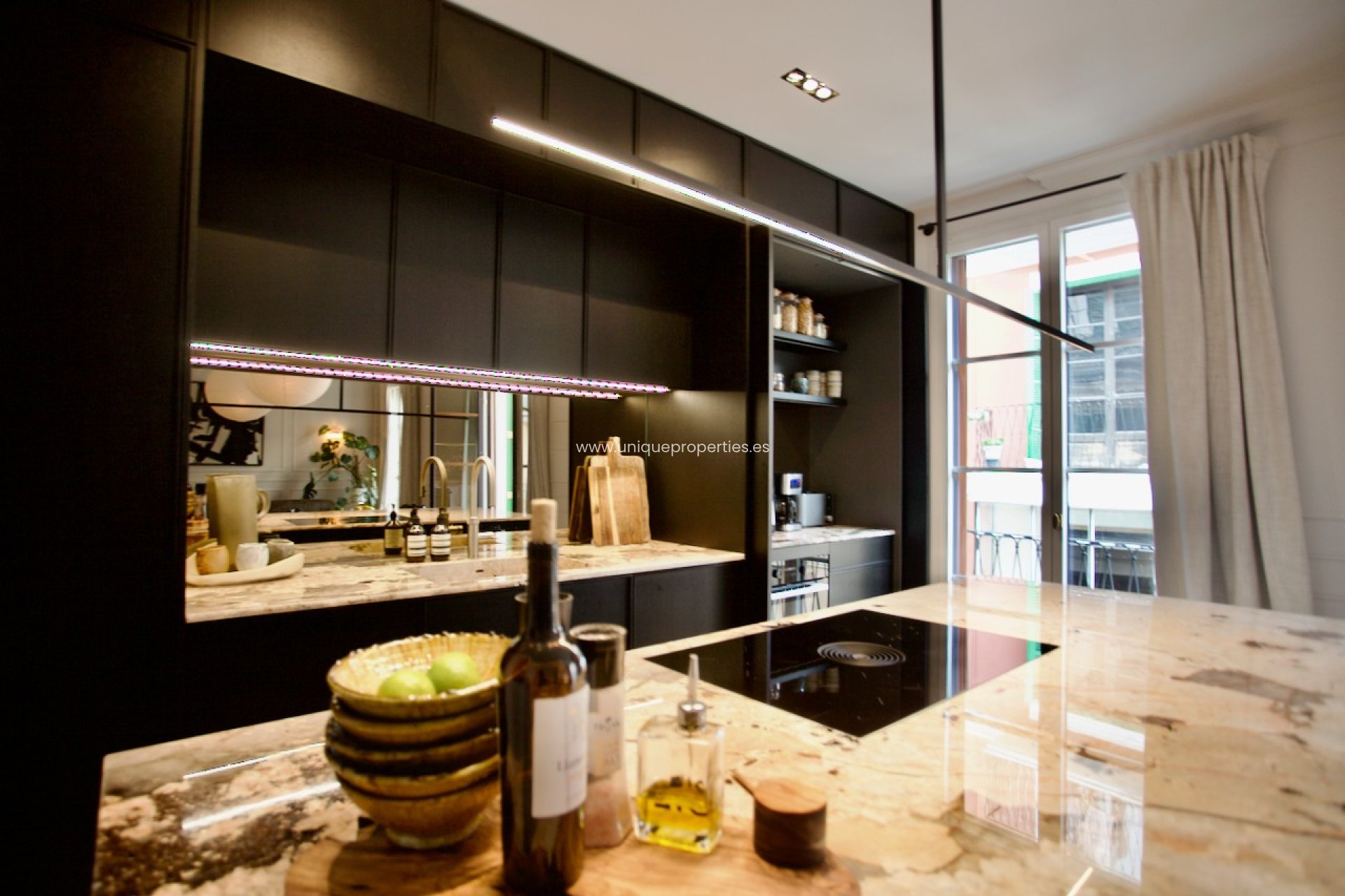 Revente - Apartment -
Palma - Centre