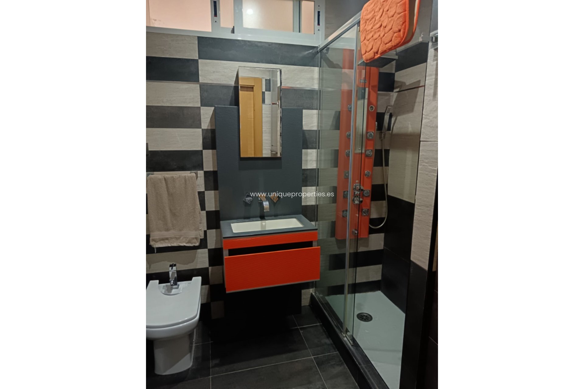 Revente - Apartment -
Purchena