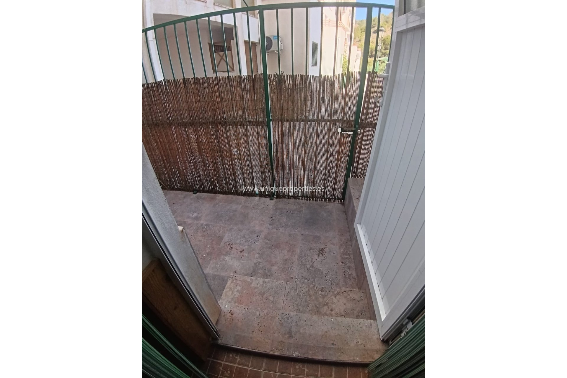 Revente - Apartment -
Purchena