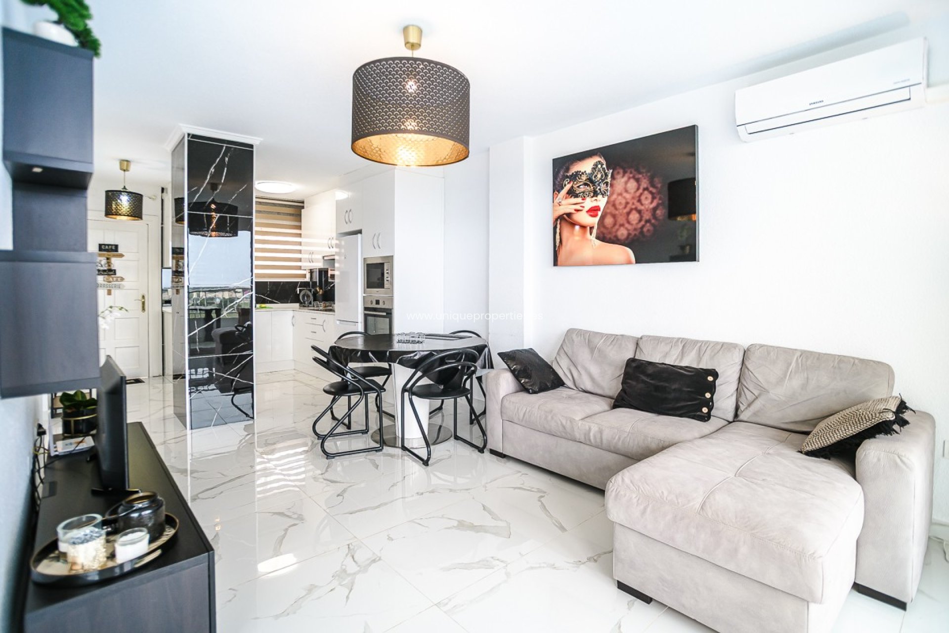 Revente - Apartment -
Torrevieja - Punta Prima