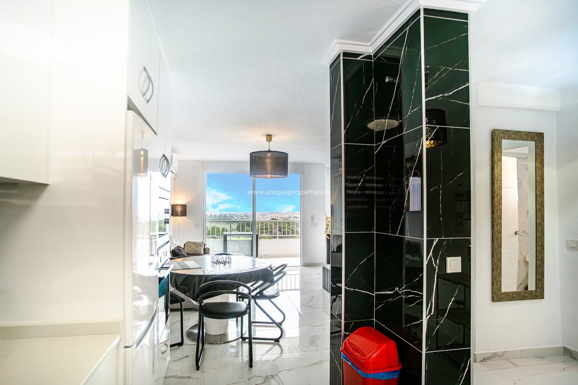 Revente - Apartment -
Torrevieja - Punta Prima