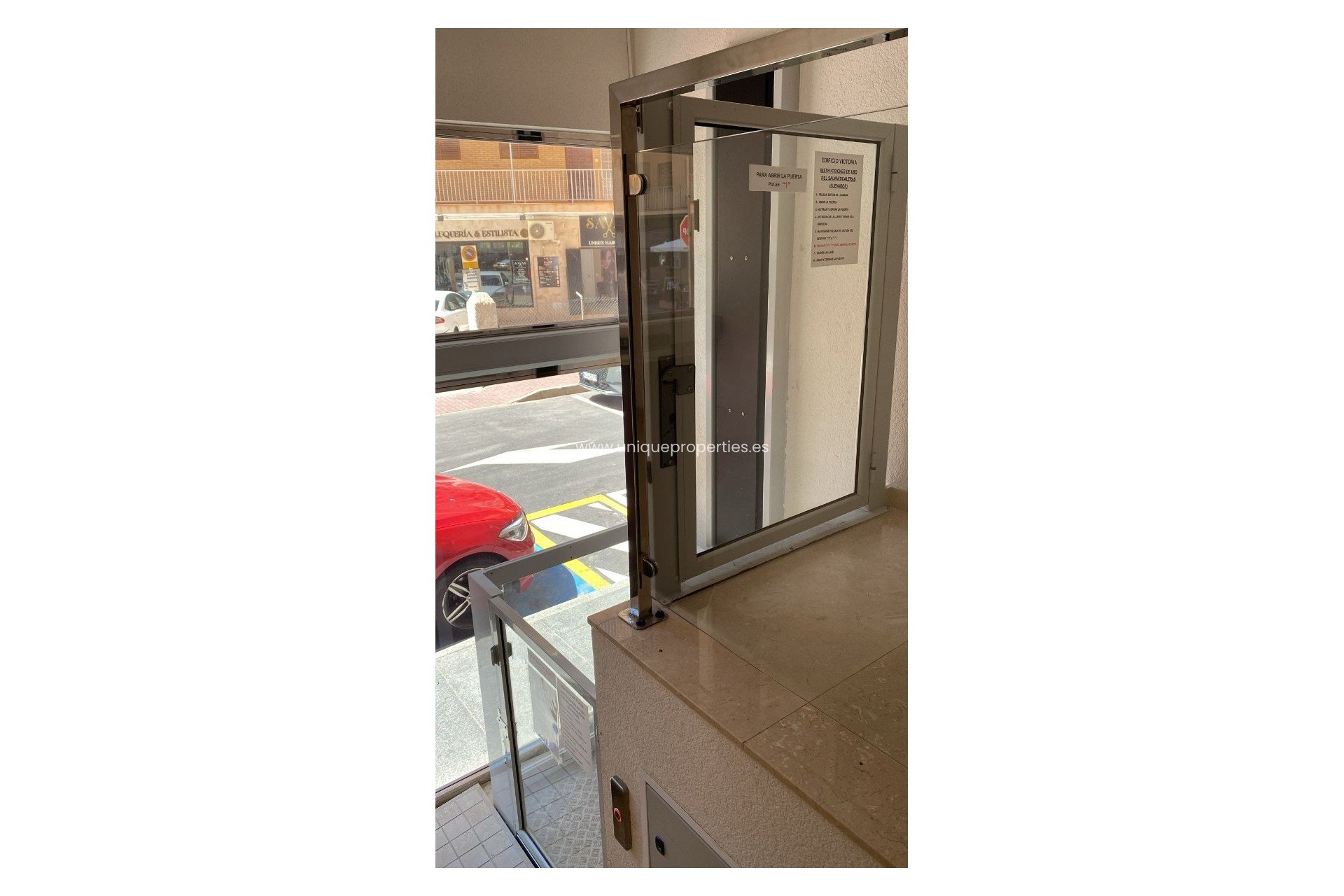 Revente - Apartment -
Torrevieja