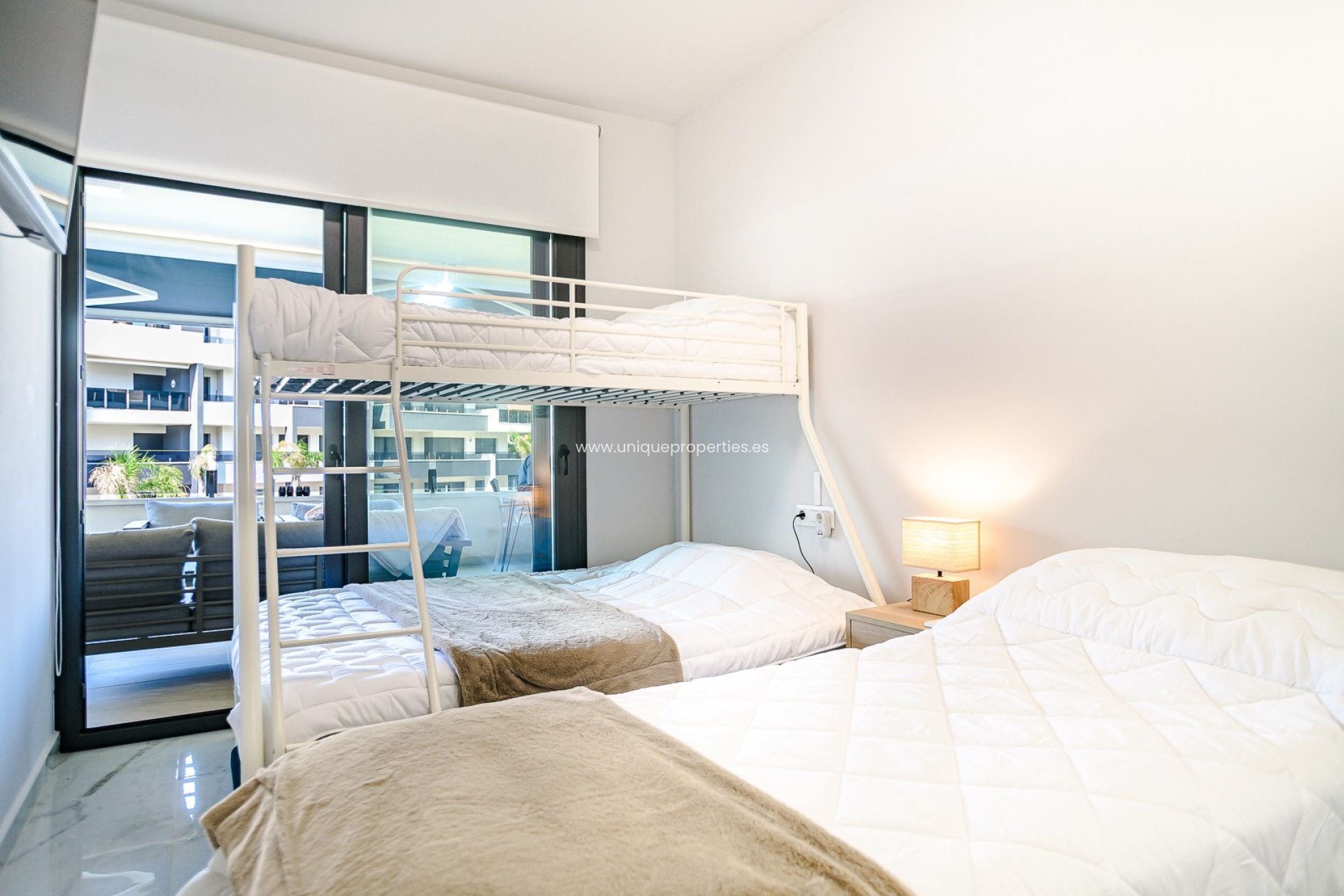 Revente - Apartment -
Torrevieja
