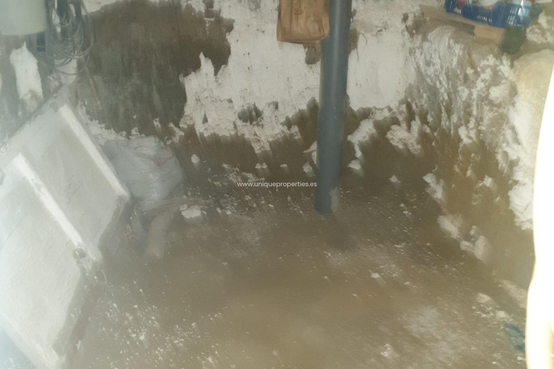 Revente - Cave House -
Caniles