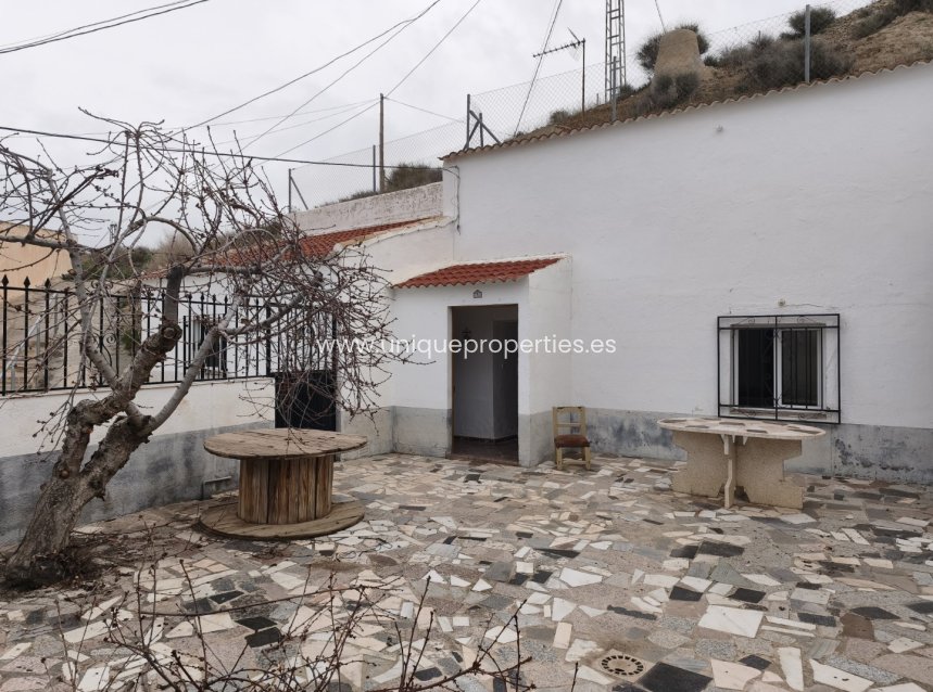 Revente - Cave House -
Caniles