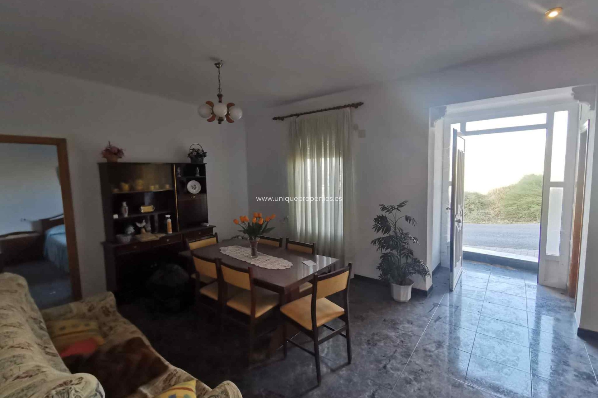 Revente - Cave House -
Caniles