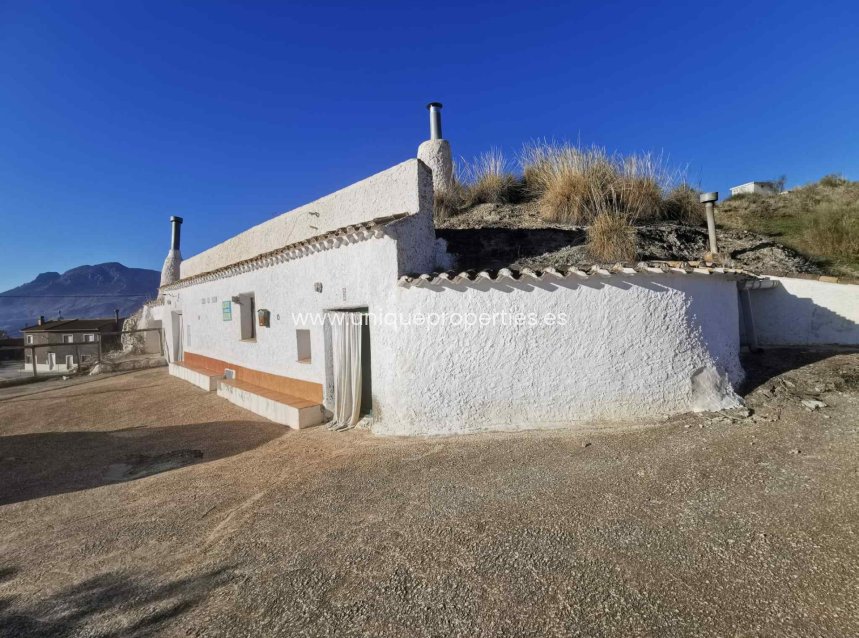 Revente - Cave House -
Cortes de Baza