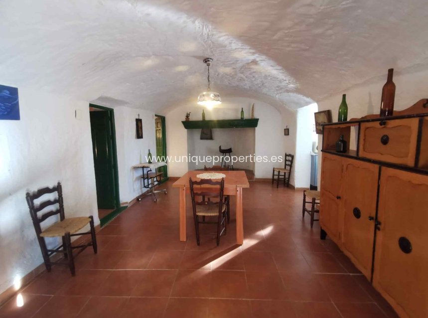 Revente - Cave House -
Cortes de Baza