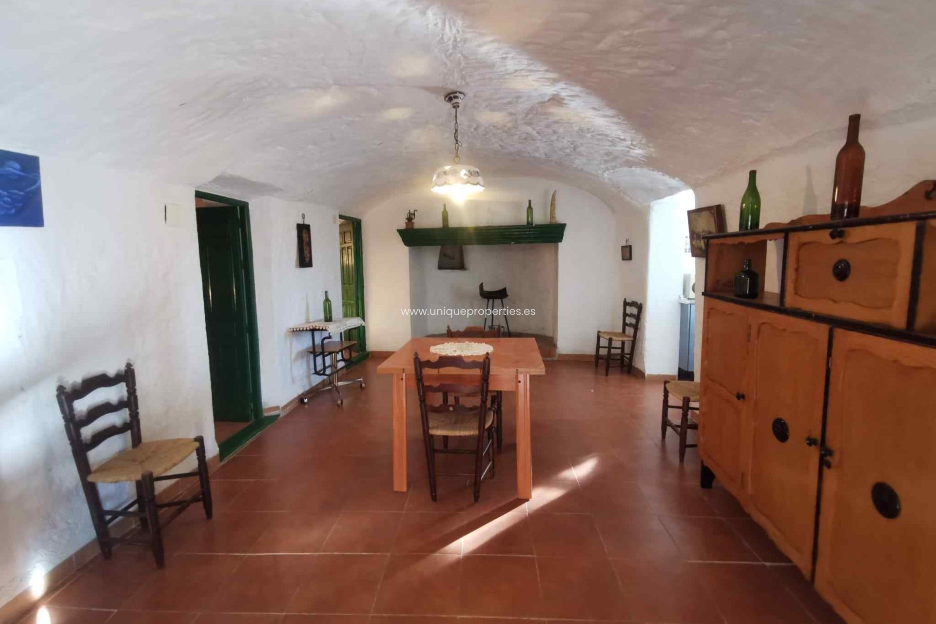 Revente - Cave House -
Cortes de Baza