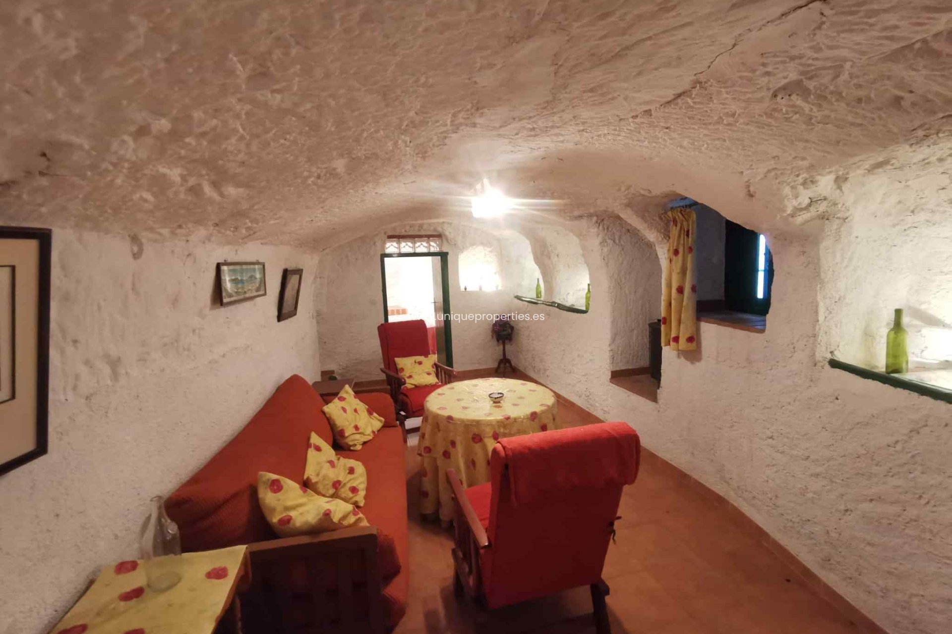 Revente - Cave House -
Cortes de Baza