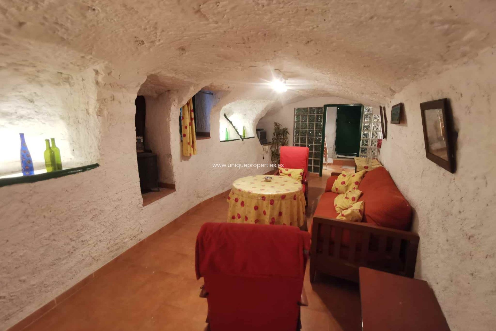 Revente - Cave House -
Cortes de Baza