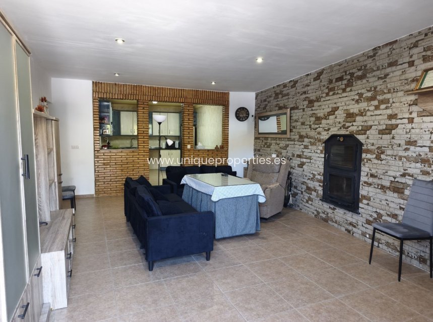 Revente - Cave House -
Cortes de Baza