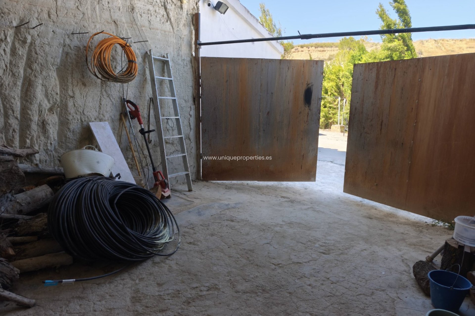 Revente - Cave House -
Cortes de Baza