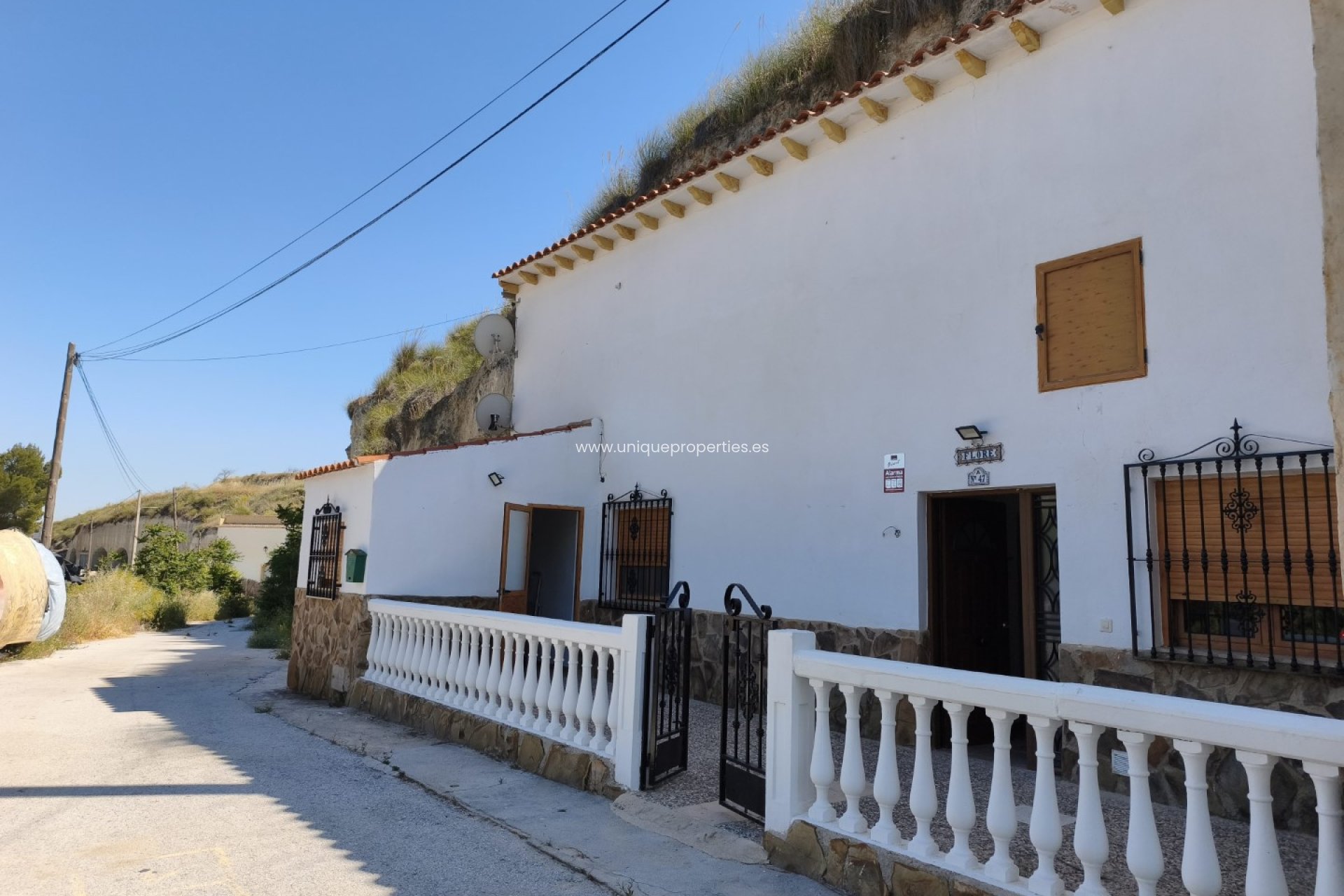 Revente - Cave House -
Cortes de Baza