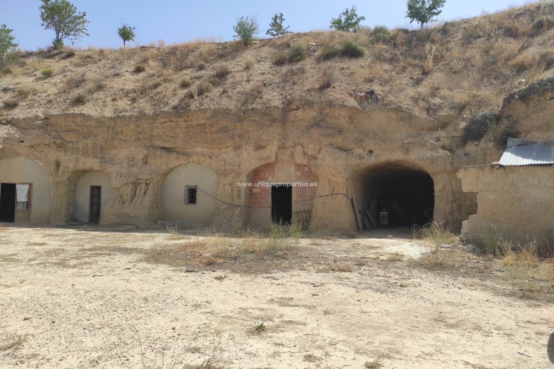 Revente - Cave House -
Huescar