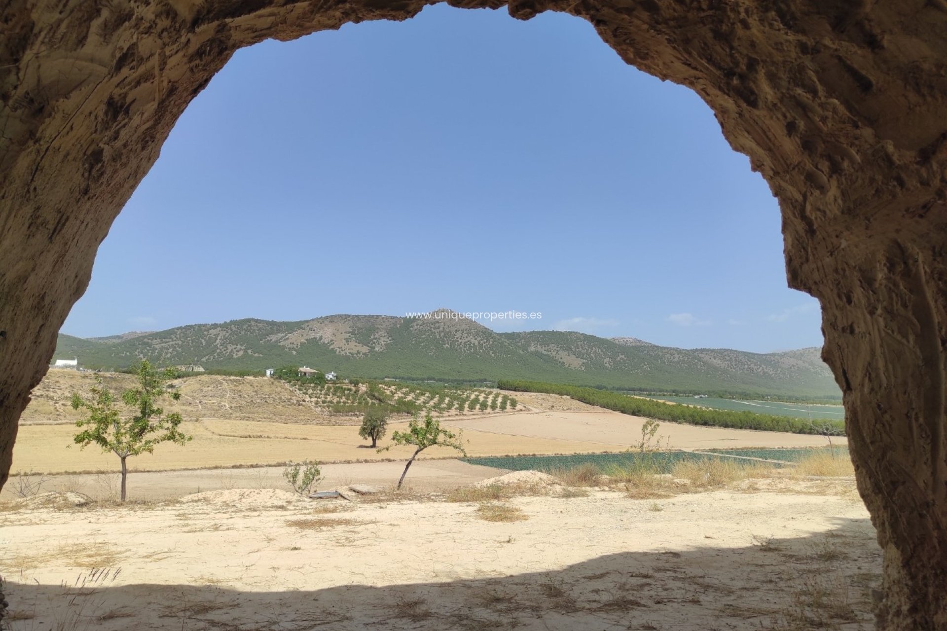 Revente - Cave House -
Huescar