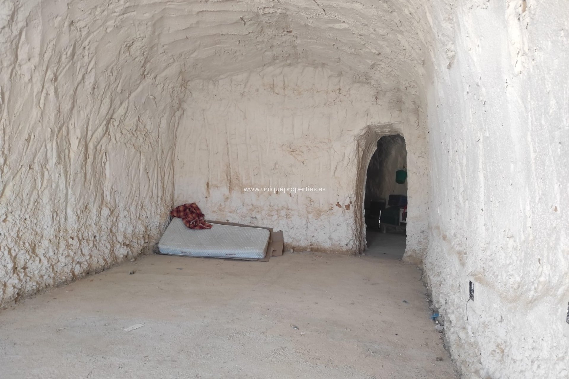Revente - Cave House -
Huescar