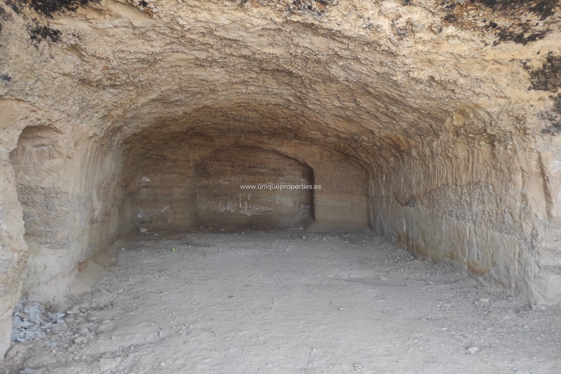 Revente - Cave House -
Huescar