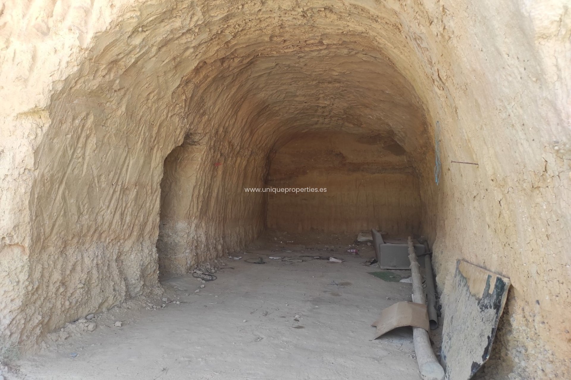 Revente - Cave House -
Huescar