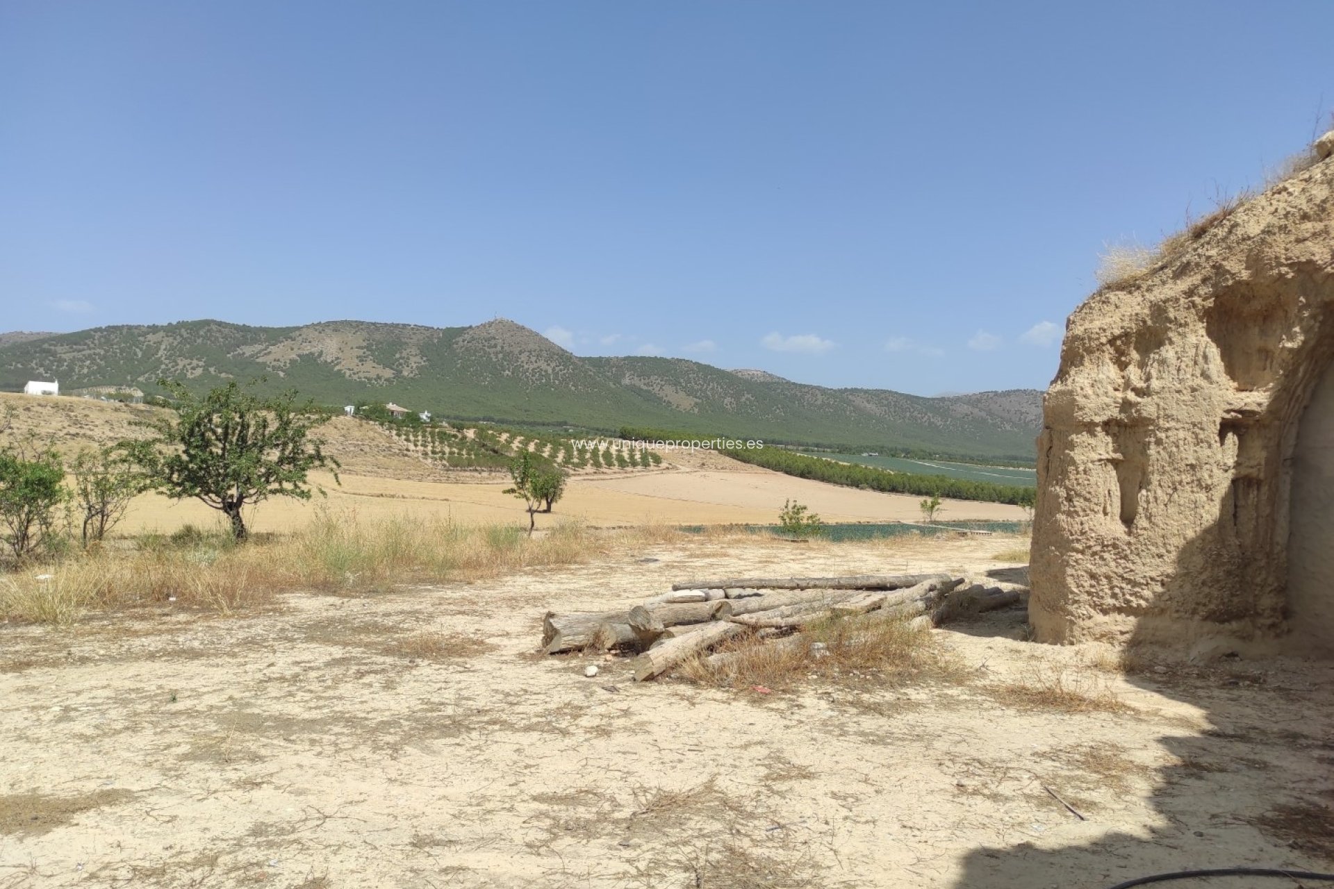 Revente - Cave House -
Huescar