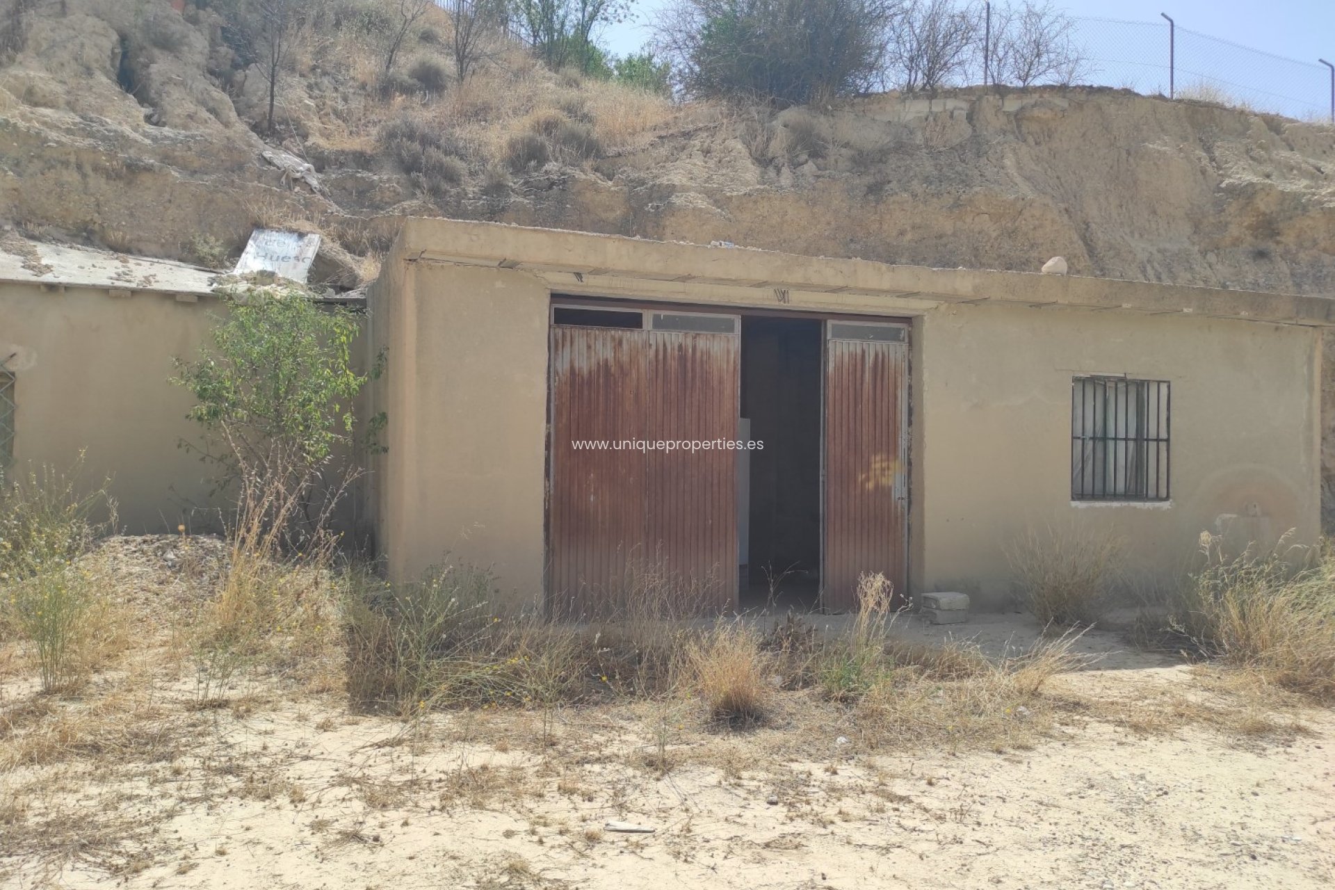 Revente - Cave House -
Huescar