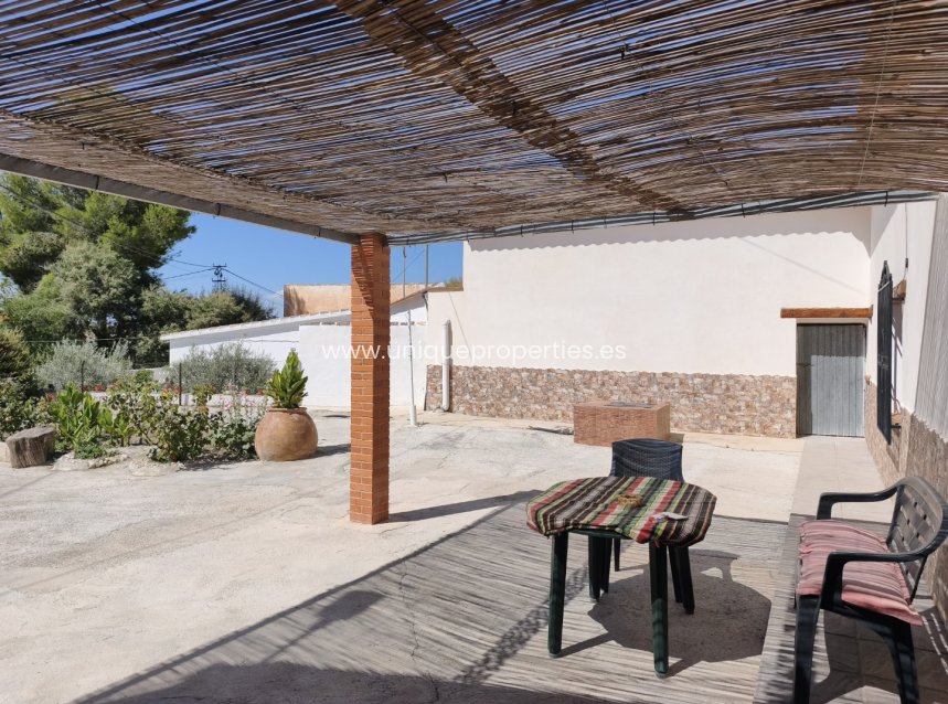 Revente - Cave House -
Margen de Abajo