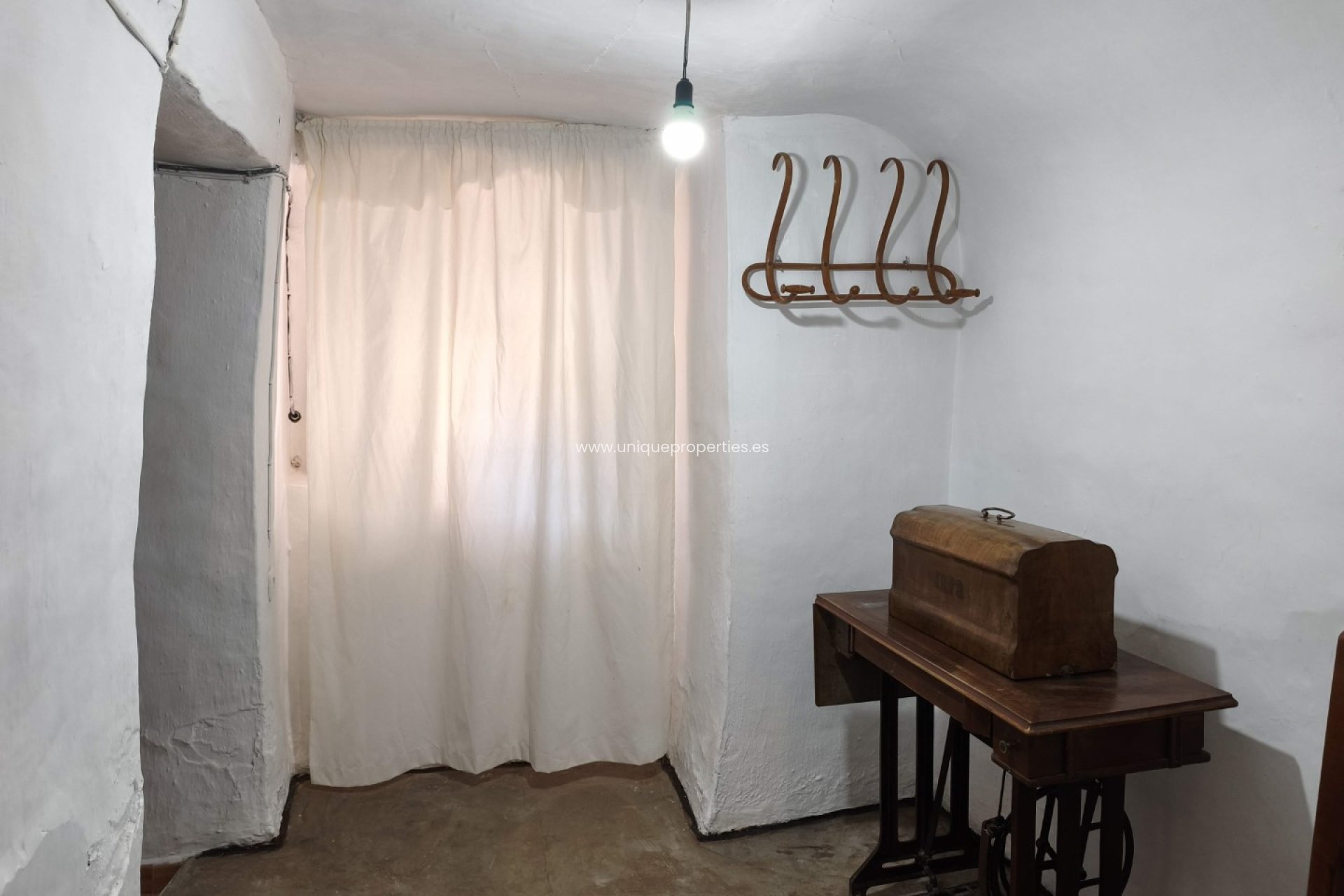 Revente - Cave House -
Margen de Abajo