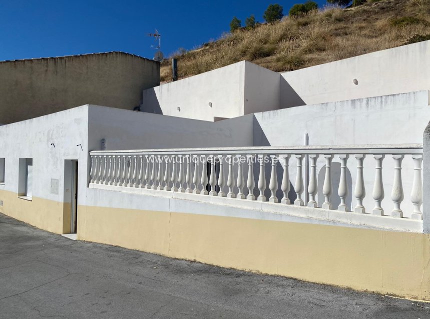 Revente - Cave House -
Pozo Alcon