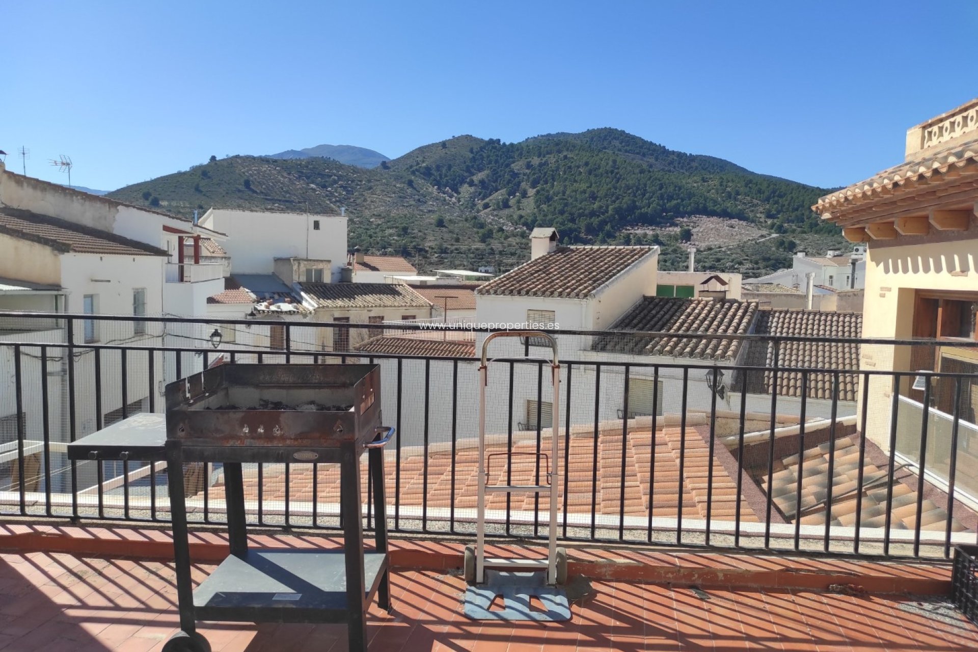 Revente - Commercial -
Bayarque