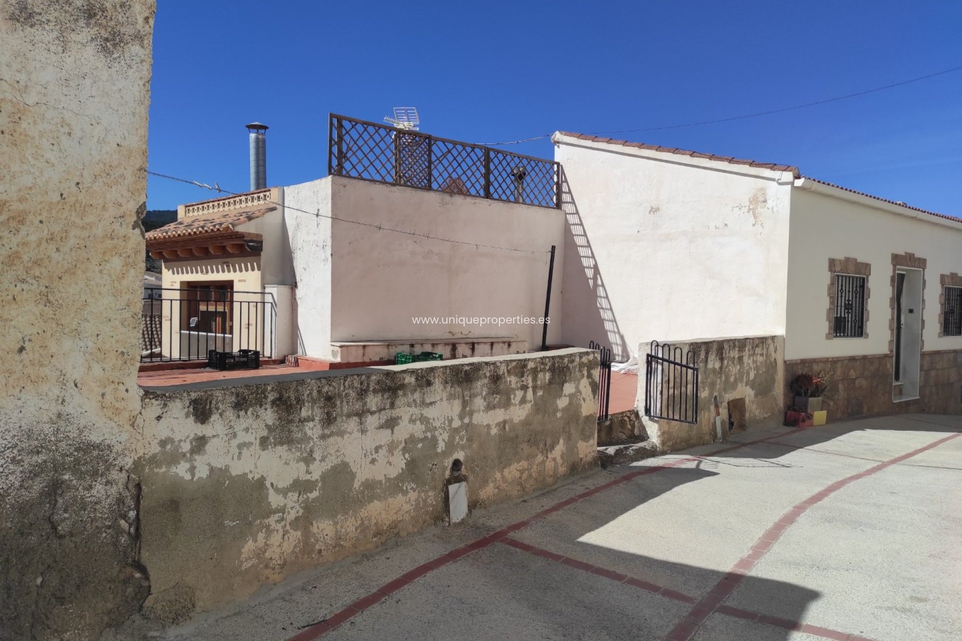 Revente - Commercial -
Bayarque