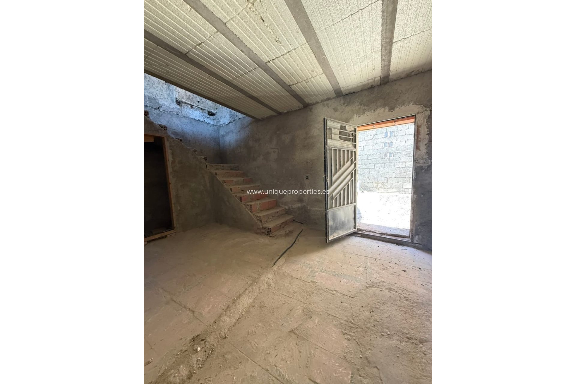 Revente - Cortijo -
Albox